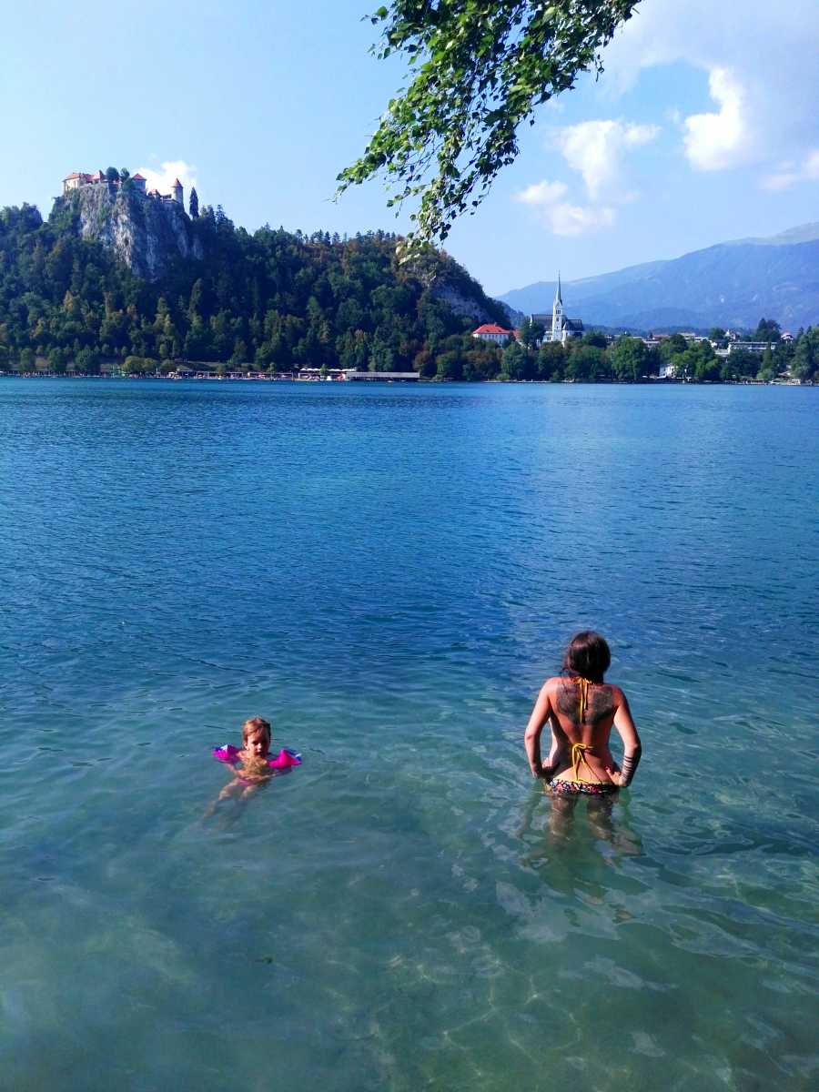Jezero Bled ve Slovinsku si pamatuji - bylo totiž nádherné
