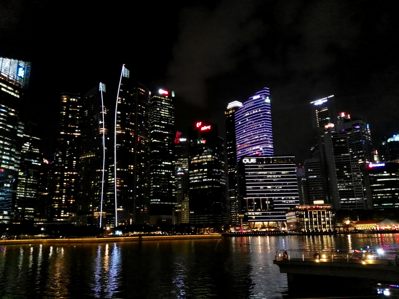 Panorama mrakodrapů v moderní čtvrti, Singapur